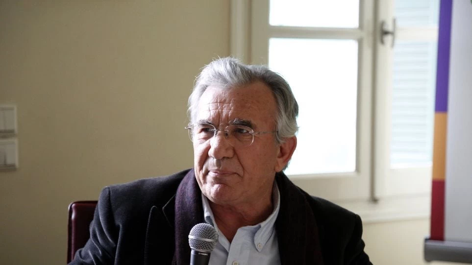 Ανοιχτό το θέμα αποχώρησης των οικολόγων από την κυβέρνηση, λέει ο Γιώργος Δημαράς